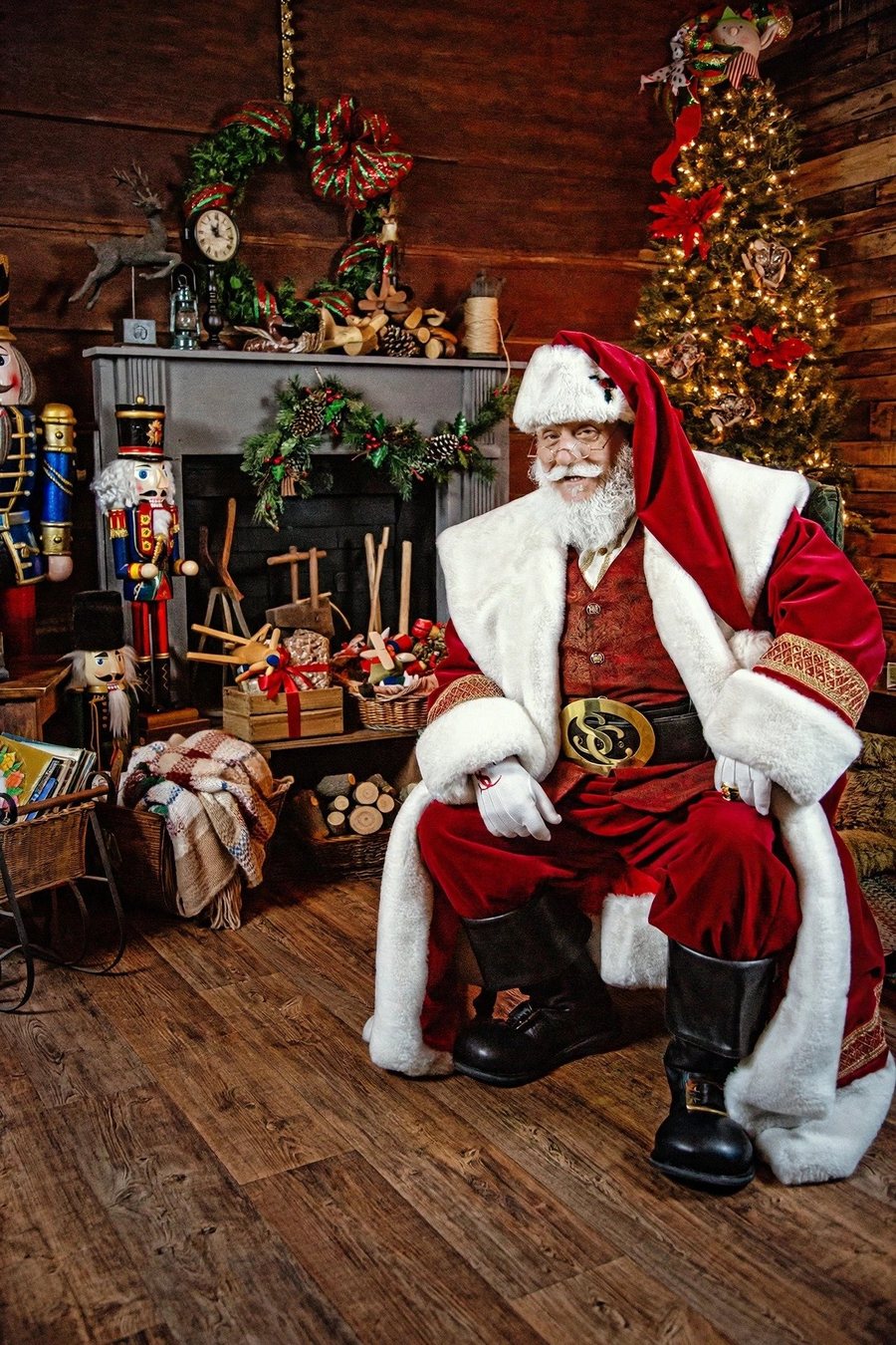 Santa Claus texting from the North Pole